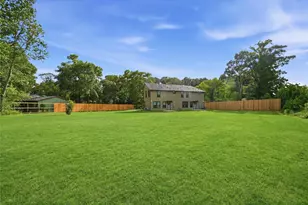 12204 Hairston Cir, Willis, TX 77318 - Photo 21