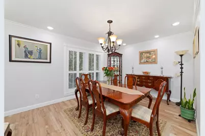 218 E Rainbow Ridge Circle, The Woodlands, TX 77381 - Photo 5
