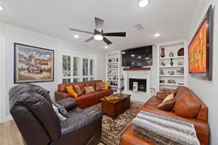 218 E Rainbow Ridge Cir, The Woodlands, TX 77381 - Photo 13