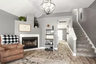 3931 Suncrest Dr, Groves, TX 77619 - Photo 5