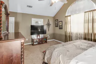 3931 Suncrest Dr, Groves, TX 77619 - Photo 15