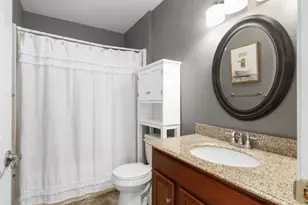 3931 Suncrest Dr, Groves, TX 77619 - Photo 19