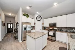 15527 Abbotshall Bnd Dr, Humble, TX 77346 - Photo 3