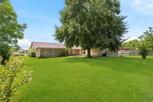 3139 Jeanetta St, Houston, TX 77063 - Photo 9