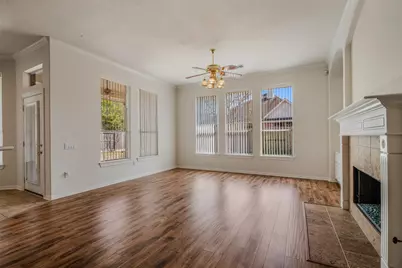 34 Sovereign Way, Conroe, TX 77384 - Photo 5