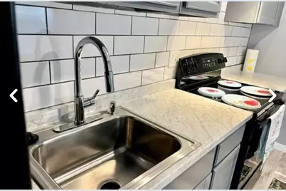 7320 Capitol Street #5, Houston, TX 77011 - Photo 5