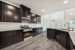 3018 Myrtle Bch Ln, League City, TX 77573 - Photo 5