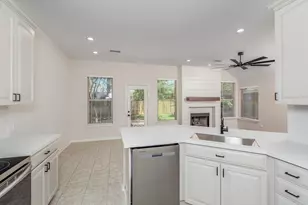 42 Camber Pine Pl, The Woodlands, TX 77382 - Photo 15