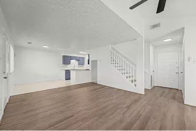 8334 Country View Drive, Houston, TX 77040 - Photo 3