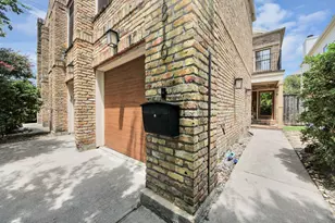 1810 Nicholson St, Houston, TX 77008 - Photo 5