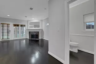 4616 Spruce St, Bellaire, TX 77401 - Photo 21