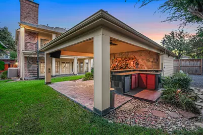 4616 Spruce Street, Bellaire, TX 77401 - Photo 39