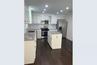 9126 Devoncroft Drive, Houston, TX 77031 - Photo 13