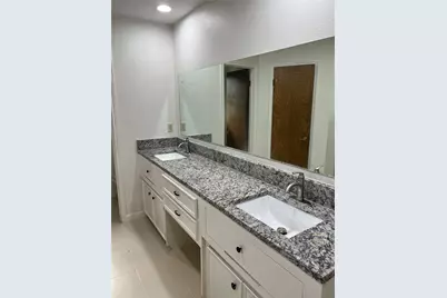 9126 Devoncroft Drive, Houston, TX 77031 - Photo 23