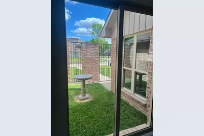 9126 Devoncroft Drive, Houston, TX 77031 - Photo 17