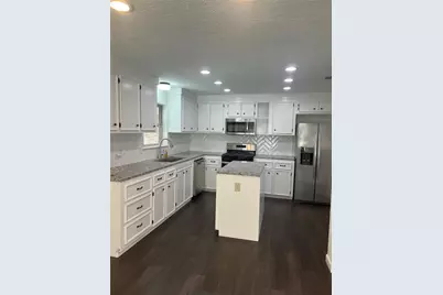 9126 Devoncroft Drive, Houston, TX 77031 - Photo 11