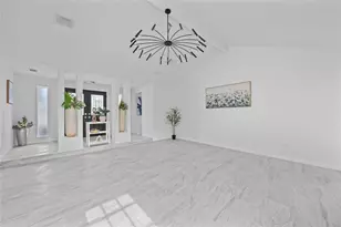 13114 White Heather Dr, Houston, TX 77045 - Photo 9