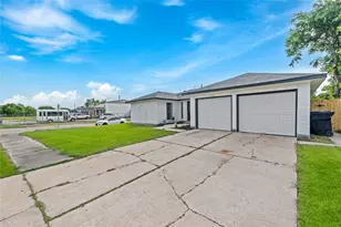 13114 White Heather Dr, Houston, TX 77045 - Photo 3