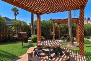 6102 Seawall Blvd, Galveston, TX 77551 - Photo 5