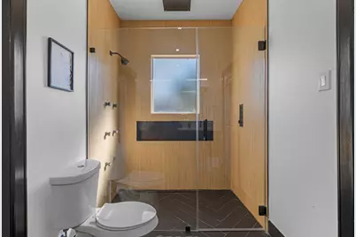 943 Pecore Street, Houston, TX 77009 - Photo 5