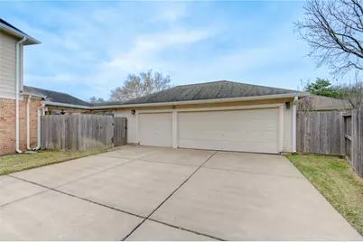 1730 Monvale Lane, Sugar Land, TX 77479 - Photo 5
