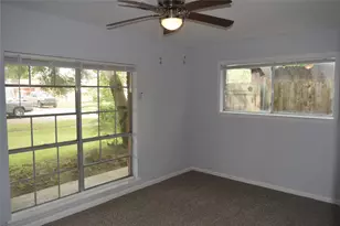 9902 Tolman St, Houston, TX 77034 - Photo 7