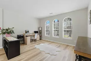 23 Murmuring Creek Pl, Conroe, TX 77385 - Photo 11