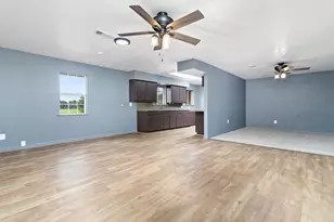 207 N Carter Rd, Winnie, TX 77665 - Photo 9