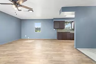 207 N Carter Rd, Winnie, TX 77665 - Photo 5