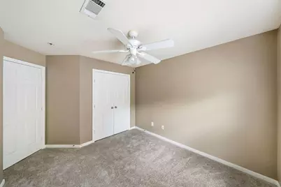 86 N Valley Oaks Circle, The Woodlands, TX 77382 - Photo 31