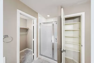 86 N Valley Oaks Circle, The Woodlands, TX 77382 - Photo 25