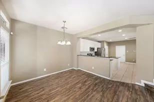 86 N Valley Oaks Cir, The Woodlands, TX 77382 - Photo 9