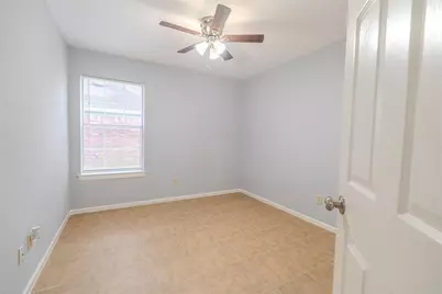 13710 Sablegarden Lane, Houston, TX 77014 - Photo 17