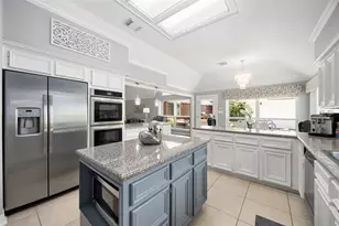 4503 Heatherwilde St, Sugar Land, TX 77479 - Photo 13