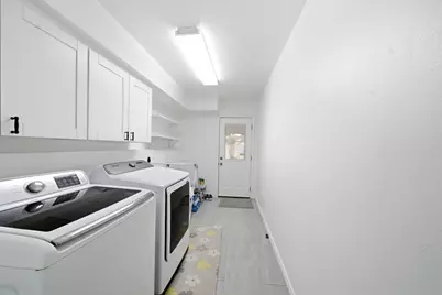 9435 Springmont Drive, Houston, TX 77080 - Photo 27