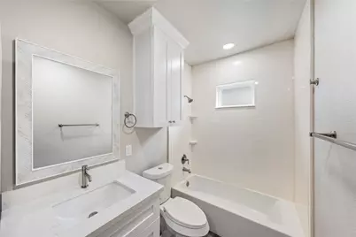 211 N Milby Street #4, Houston, TX 77003 - Photo 13