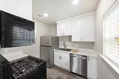 211 N Milby Street #4, Houston, TX 77003 - Photo 3
