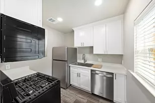 211 N Milby St, Houston, TX 77003 - Photo 3