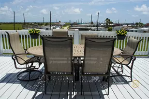 18111 Shaman Dr, Galveston, TX 77554 - Photo 5