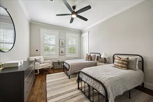 8566 Forum Dr, Houston, TX 77055 - Photo 33