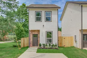 15301 Coaltown Rd, Willis, TX 77378 - Photo 3