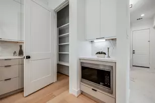 814 W 17th St, Houston, TX 77008 - Photo 13