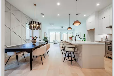 814 W 17th Street, Houston, TX 77008 - Photo 3