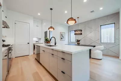 814 W 17th Street, Houston, TX 77008 - Photo 11