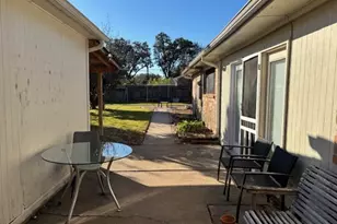 7003 Pyron Way, Houston, TX 77036 - Photo 19