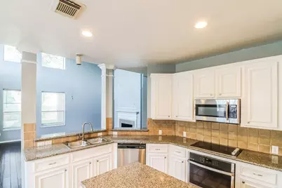 2804 Creek Bend Drive, Friendswood, TX 77546 - Photo 9
