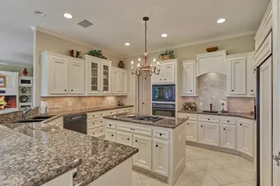 9485 Escondido Drive, Willis, TX 77318 - Photo 15