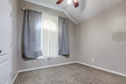 126 Crescent Bay Drive, League City, TX 77573 - Photo 15