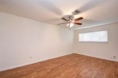9510 Huntington Way Drive, Houston, TX 77099 - Photo 23