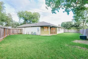 9510 Huntington Way Dr, Houston, TX 77099 - Photo 33
